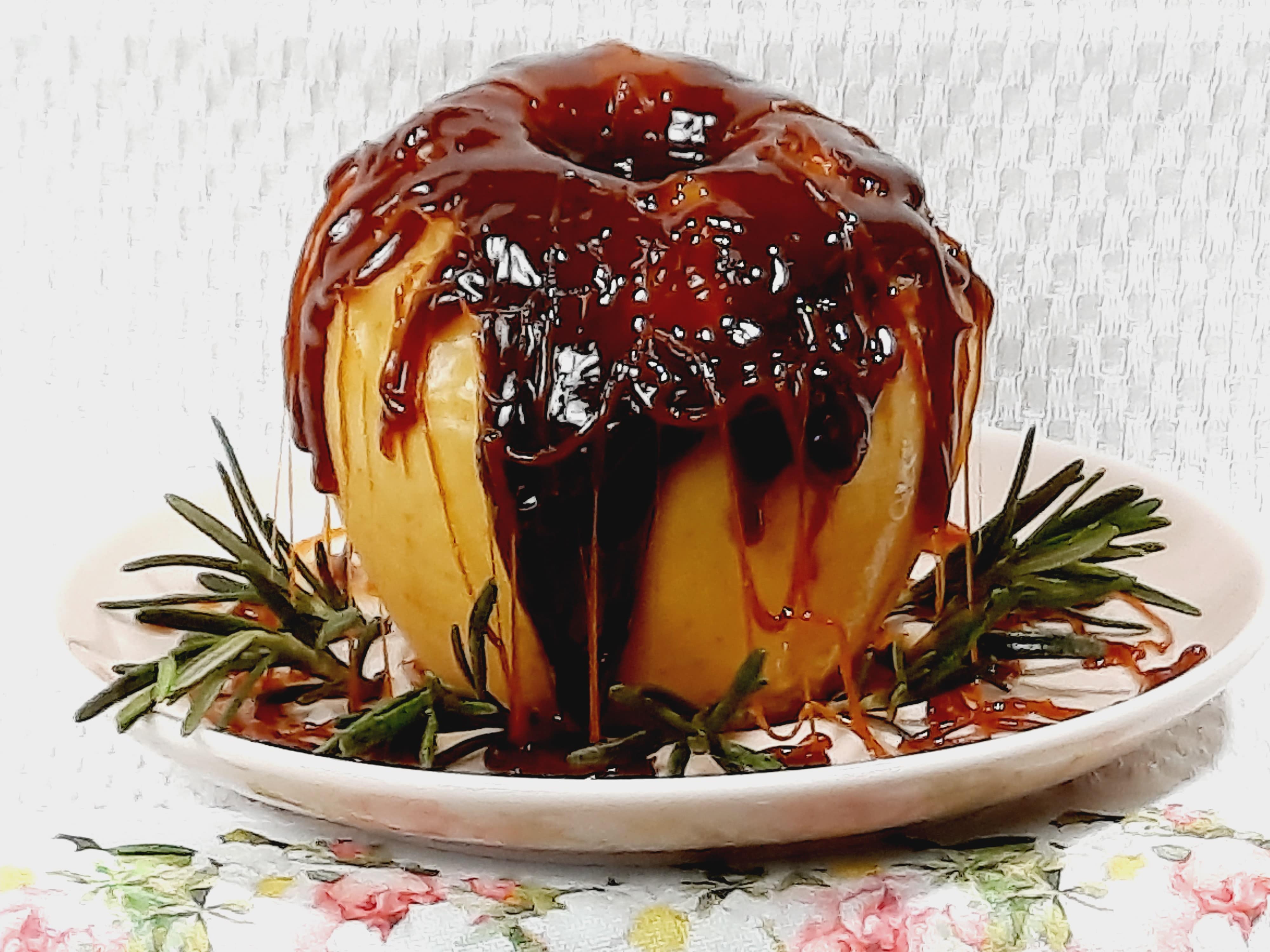 Яблоки в карамели. Стоят копейки, а выглядит на миллион.