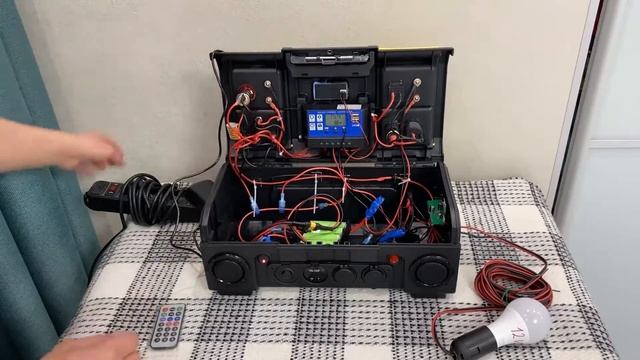 Обзор Электро-бокс Power Box MINI Электричество для отдыха на природе, рыбалки, в лодку, в палатку. смотреть онлайн