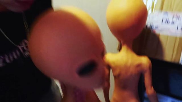 LLEGARON LOS MARCIANOS #10 | PEARCE HOUSE смотреть онлайн