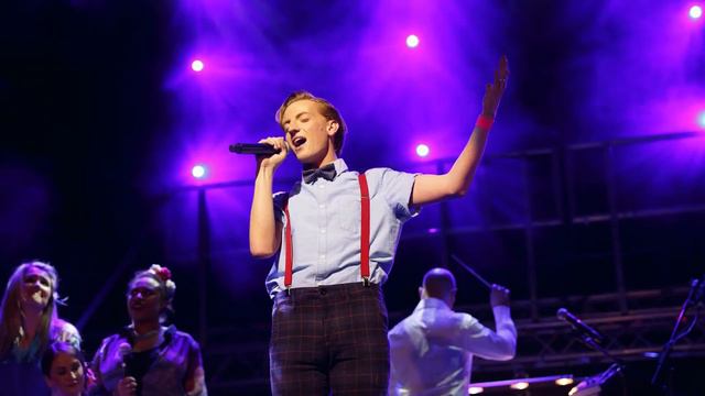 Tom Senior, Leanne Jarvis and Andy Abraham chat about Godspell смотреть онлайн