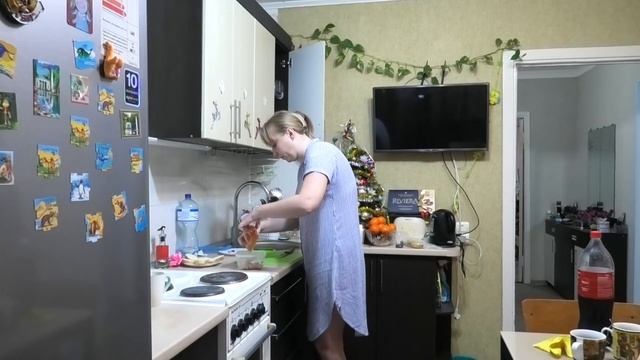 Дружно жуём салаты 1 января) Жор продолжается! смотреть онлайн