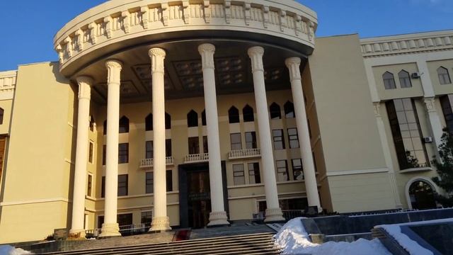 Погулюшки #2 (ч.1): Узбекистан, Ташкент. Центр, около станций метро Дружба народов, Гофура Гуляма. смотреть онлайн