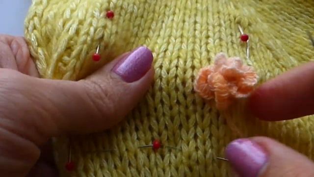 Вышивка на вязаных изделиях. смотреть онлайн