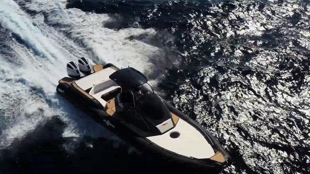 Honda Marine BF250 Sporty White su Altamarea Wave 35 смотреть онлайн