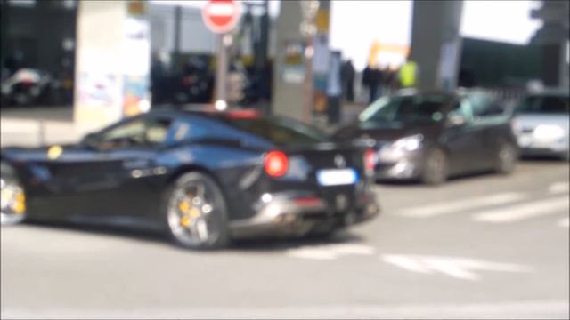 [HD] Ferrari F12 Berlinetta and Tesla Model S in Paris смотреть онлайн