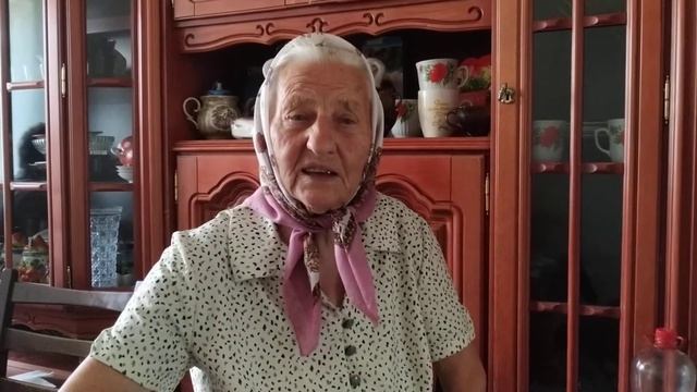 БАБУЛЯ ПОЗДРАВИЛА СТИХАМИ С ДНЁМ РОЖДЕНИЯ. ЭМОЦИОНАЛЬНО! смотреть онлайн