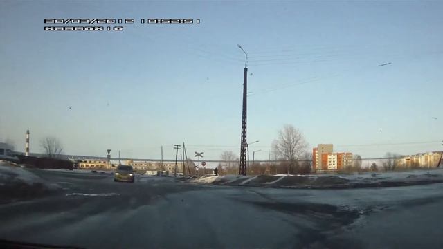 он должен уступить 3 смотреть онлайн