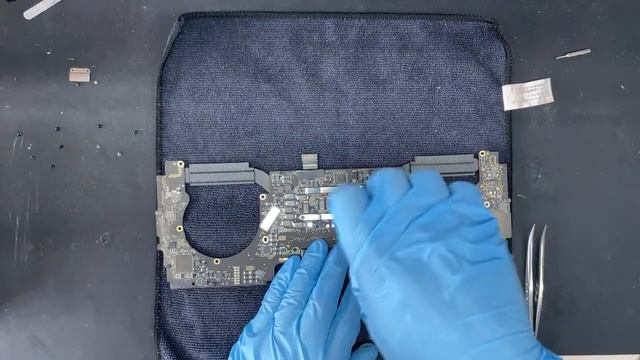 MacBook Pro 13 A1706 バッテリー交換キーボード不具合修理 смотреть онлайн