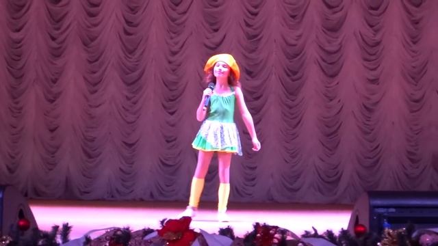 Камила Низамеева - "Привет, лето" и "В горнице" смотреть онлайн