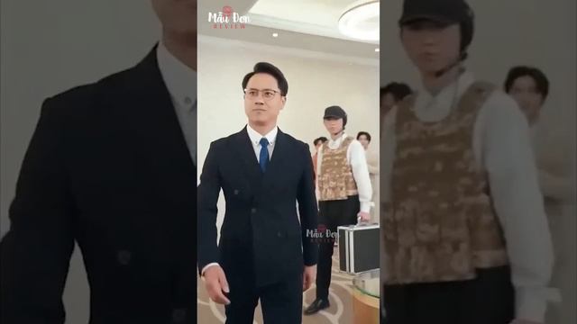 Thanh Niên Ra Ngân Hàng Rút Hai Mươi Nghìn, Cả Ngân Hàng Huy Động Nhân Viên Tiếp Đón Anh Như Tỷ Phú смотреть онлайн