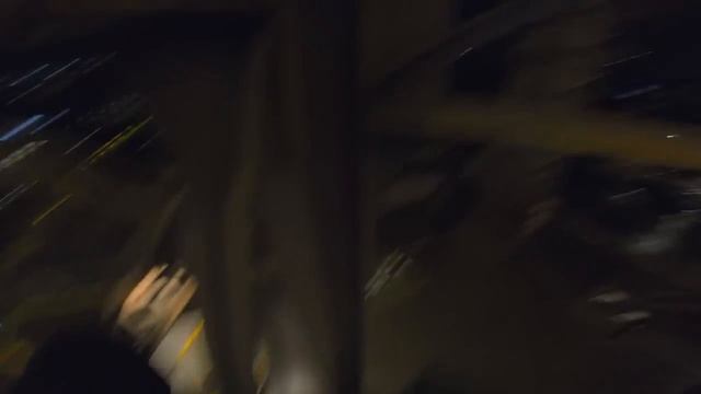 ON A ESCALADÉ LA TOUR EIFFEL ! смотреть онлайн