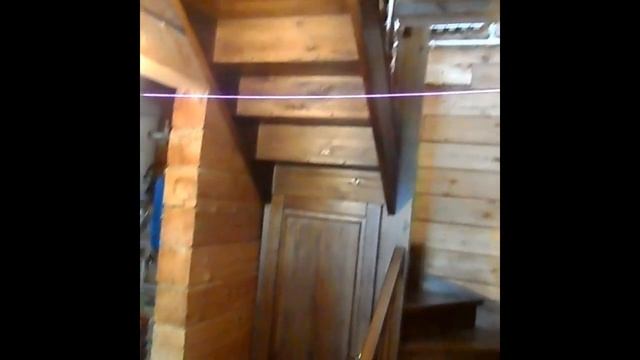 готовая деревянная лестница темного цвета сосна, береза Красноярск смотреть онлайн