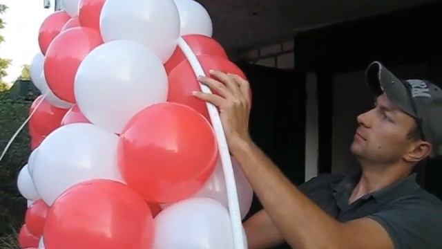 Арка на каркасе секциями  из воздушных шаров (Arch On The Frame Sections From Balloons)