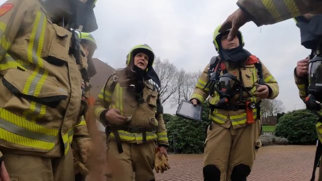 Kruipruimtebrand  - VOLUNTEERS DUTCH FIREFIGHTERS -