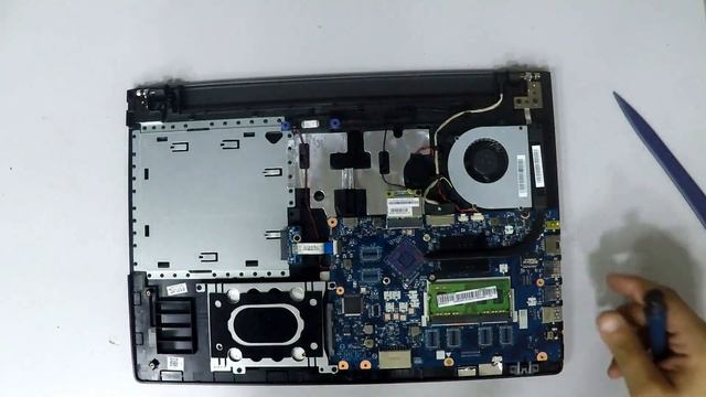 Lenovo IdeaPad 100 Full Disassembly and Reassembly смотреть онлайн