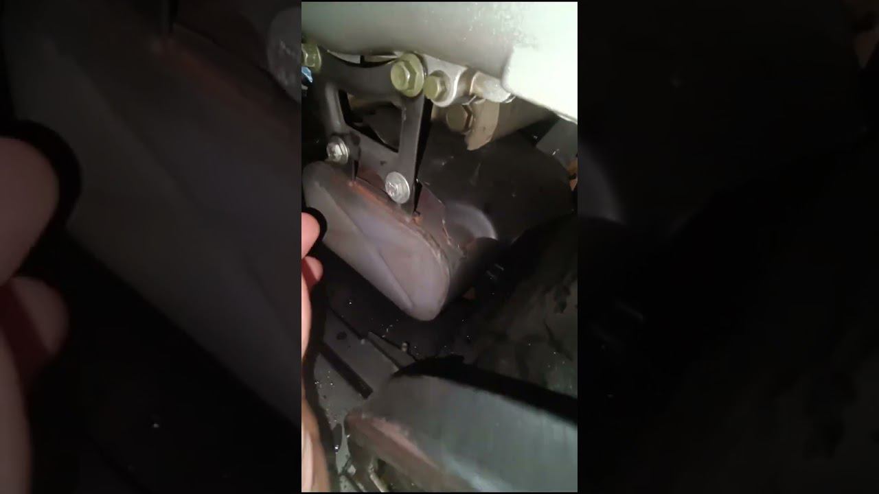 #shorts #русскиймеханик опять что-то отвалилось от этого замечательного снегохода смотреть онлайн