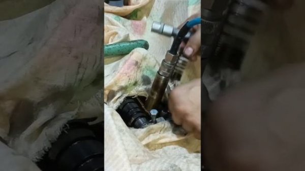 Honda HR-V . Маслосьëмные колпачки. Регулировка клапанов.