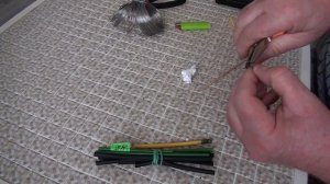 Рыбалка спиннингом с берега, Чёрное море, отводной поводок. Как я делаю трирольскую палочку.