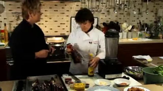 Lucca’s Opposites Attract Salad - 2010-02-25