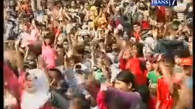 Opera Van Java (OVJ) Roadshow Bali demi gimbalku padamu 8 Desember 2012 1 смотреть онлайн