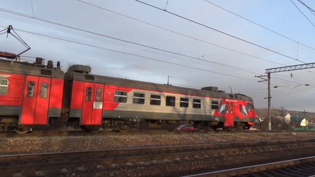 Электропоезд ЭД9Э-0045 смотреть онлайн
