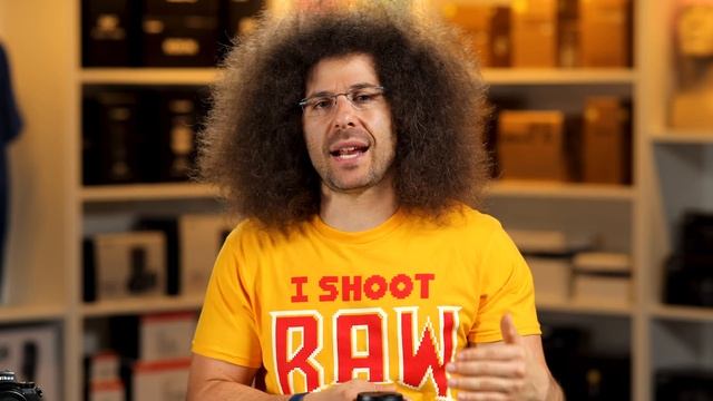 SUPER SHARP, SUPER SLOW | Nikon Z 105mm F2.8 Macro Lens REVIEW