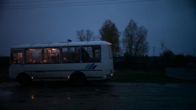 АВТОБУС смотреть онлайн
