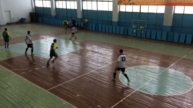 СУЭК Кузбасс-Котинская 1 тайм 1-0. счет матча 3-3 смотреть онлайн