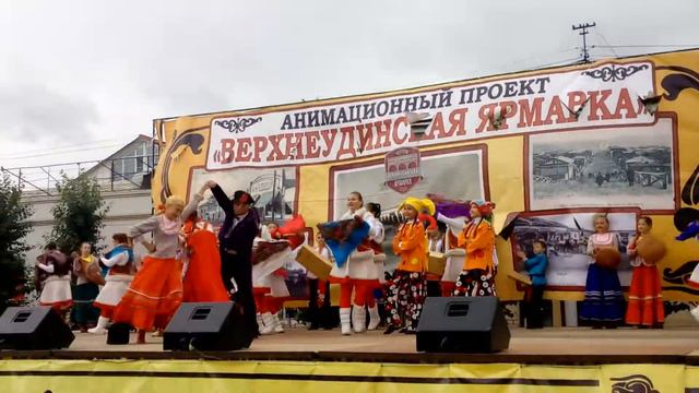 Романтический мир