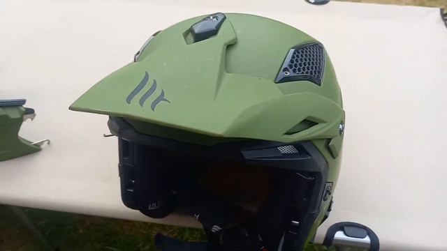 MT Streetfighter helmet review in the open face style 😎 смотреть онлайн