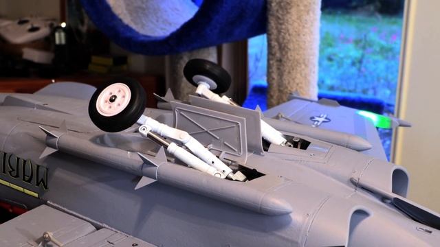 E-flite F-18 Hornet 80mm EDF Build смотреть онлайн