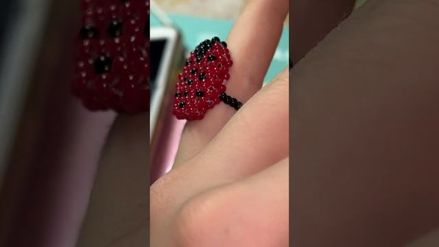 Фигурки и колечки из бисера/за заказом в тг:Mashkaaa_13m #бисер #бисероплетение #рекомендации #рек смотреть онлайн