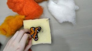 Валяние из шерсти. Как свалять бабочку брошь из шерсти.