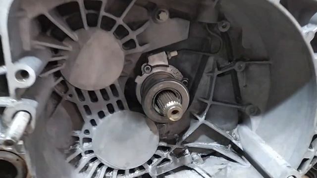 МКПП-механическая(F40) 6-ти ступенчатая с автомобиля Opel Insignia 2014 г смотреть онлайн