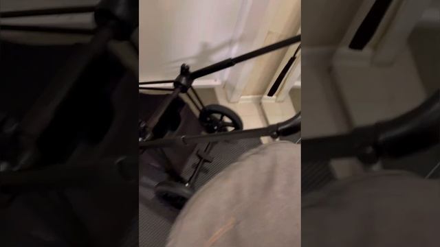 Cybex Priam Grey 3в1 смотреть онлайн