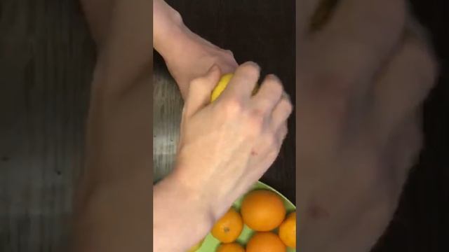 бутылка с соковыжимателем смотреть онлайн