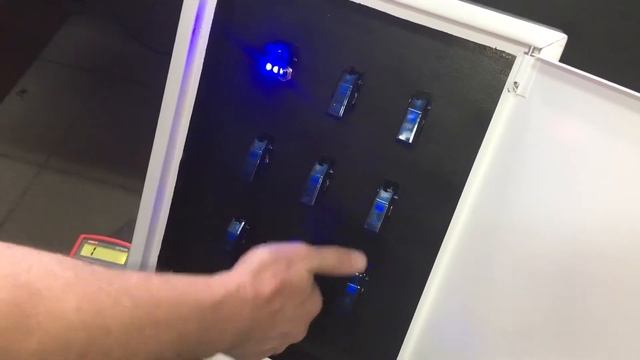 Электрощитовая с тумблерами Electrical switchboard with switches Device for quests смотреть онлайн