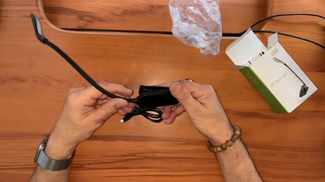 Лампа для чтения Led book light смотреть онлайн