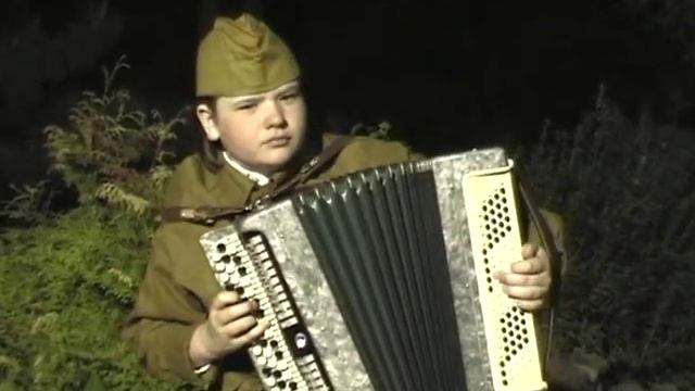 А. Твардовский "Василий Тёркин". Гармонь. Исполнитель Колмачевский Александр смотреть онлайн