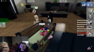 ДРЕЙК НАШЕЛ МАМУ и СТАЛ ДОЧКОЙ в РОБЛОКСЕ