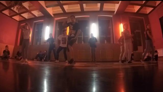 Jungle Kings Hip-Hop Batai смотреть онлайн