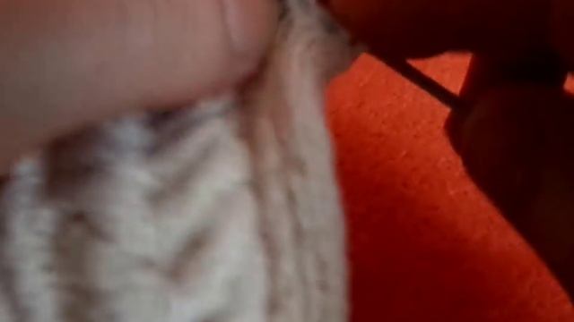 Вязание кофты спицами на девочку. Часть 2/4 Вяжем переднюю часть. Knitting(Hobby) смотреть онлайн