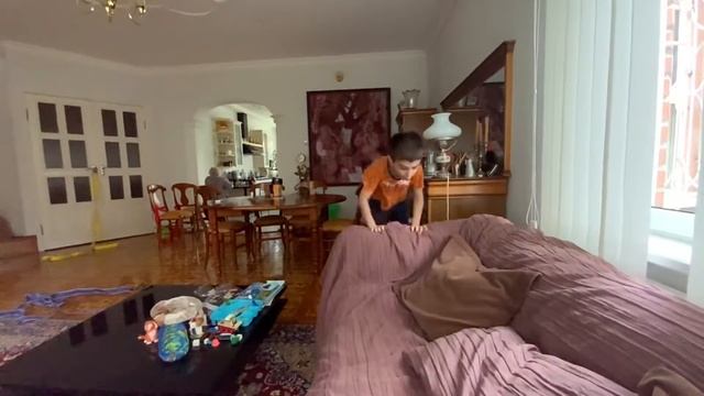 Учился прыгать через козла хотя и умел.￼ смотреть онлайн