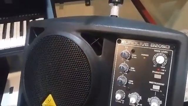Review Behringer EUROLIVE B207MP3 & EUROLIVE B205D AJJJJIIIIB BANGEEET !! смотреть онлайн