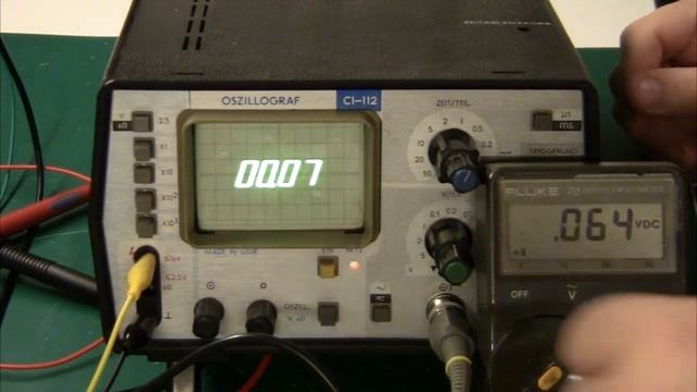 A look at the Soviet-made C1-112 oscilloscope смотреть онлайн