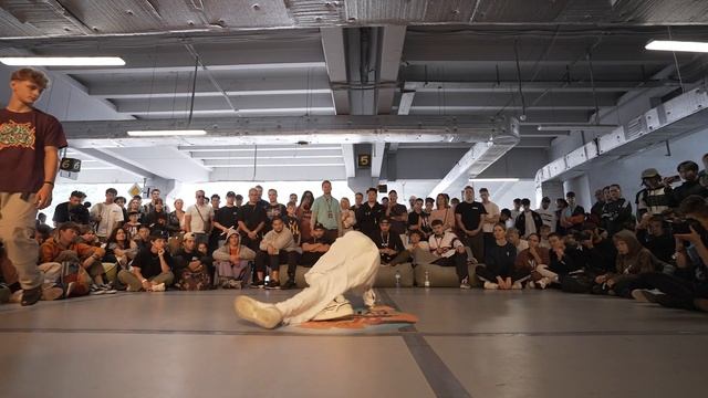 B-Boy Jason vs Barti I Top 16 1vs1 Kid I The Legits Blast 2023 смотреть онлайн