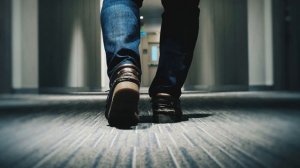 Пятак под пятку. А под какую?