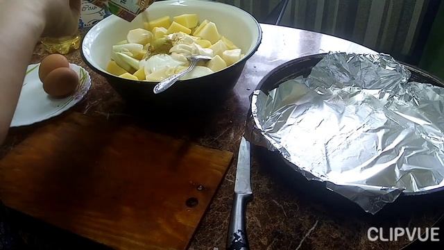 Картошка с мясными тефтелями в духовке ?