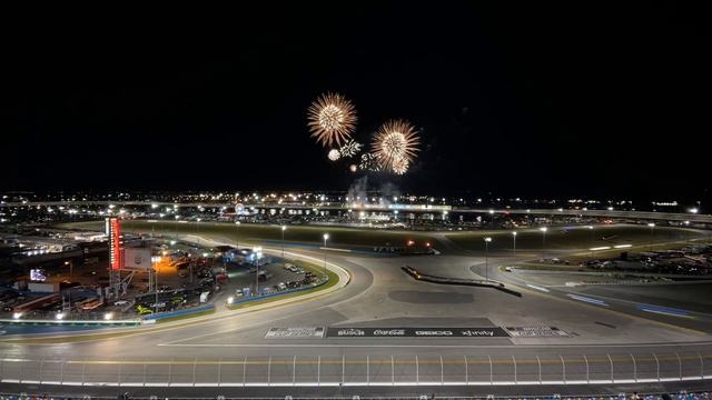 2022 Rolex 24 Behind The Scenes - Corvette Racing смотреть онлайн