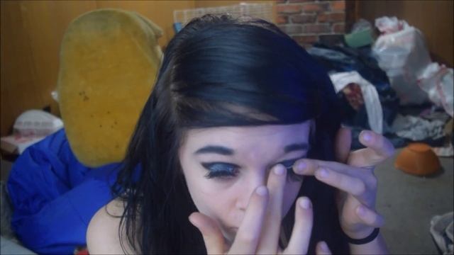 Emo/Scene Makeup Tutorial смотреть онлайн